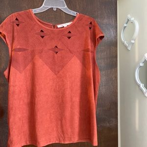 Max studio suede like top